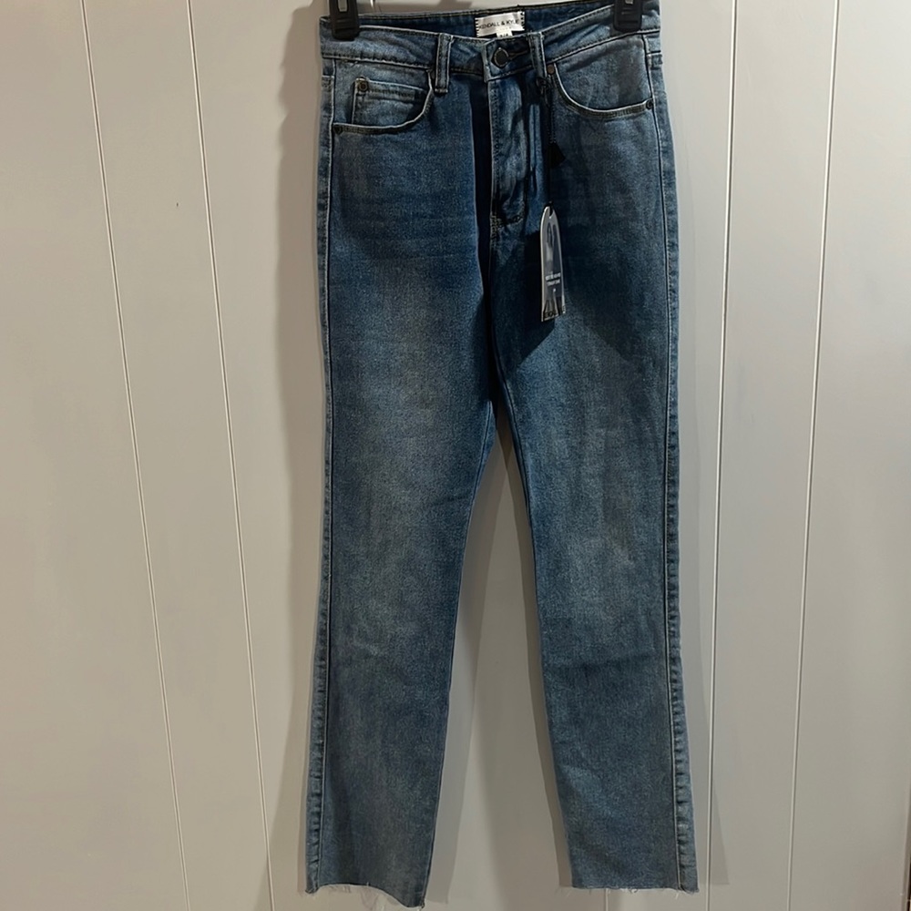 Kendall and Kylie High Rise Straight 3/4 NWT